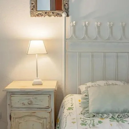 Apartamento Balmoralia En Puerto Chico. A Un Paso De La Bahia